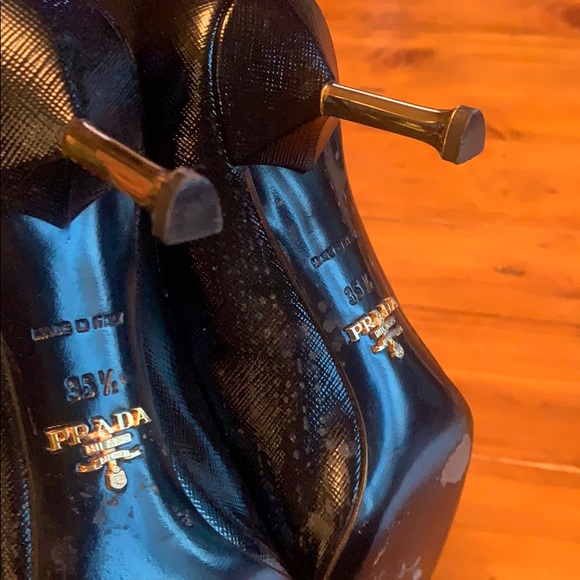 Prada heels - Picture 3 of 6